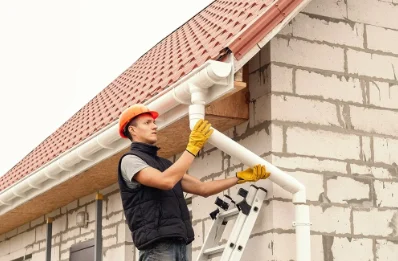 Pose et remplacement de gouttières à Gilette